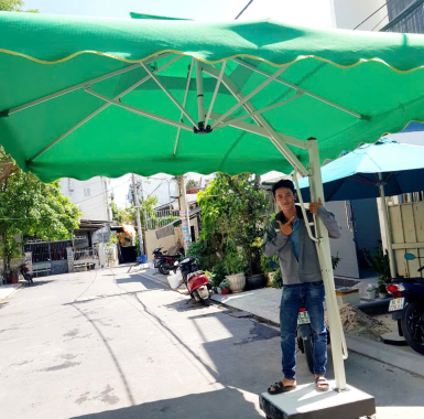 Dù che lệch tâm